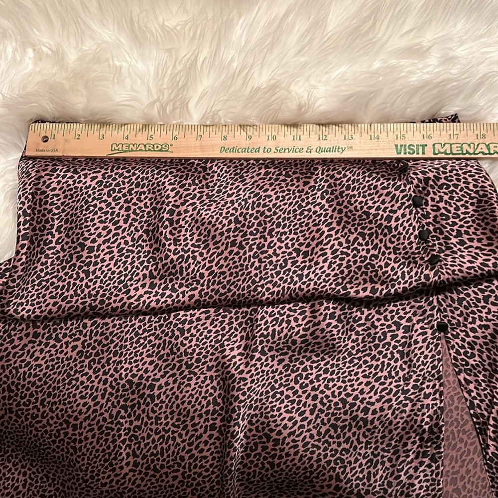 New! Victoria's Secret Leopard Side Slit Satin Skirt - Picture 9 of 10